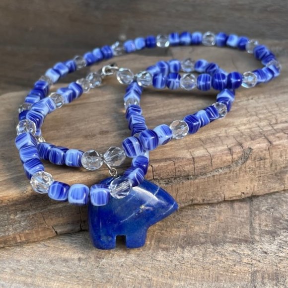 Hand Carved Blue Lazurite Gemstone Bear Pendant Bead Necklace - Picture 2 of 9